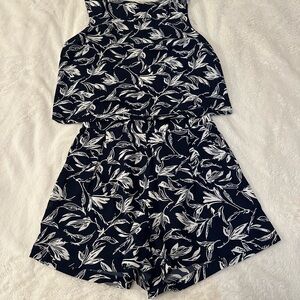 NWT JWD Floral Cropped Set | Size S